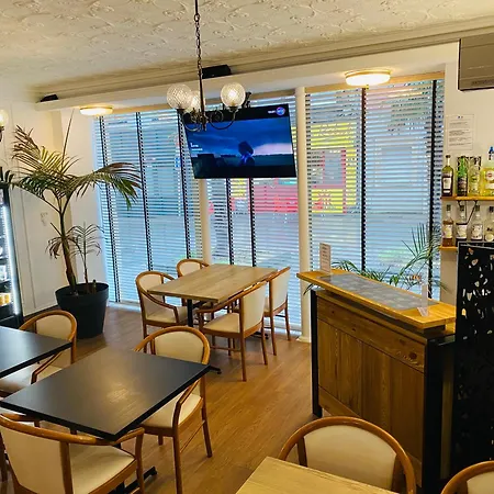 卢浮宫酒店 瑟堡
