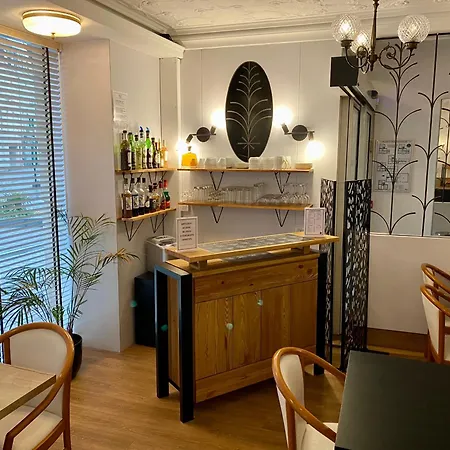卢浮宫酒店 酒店 3*