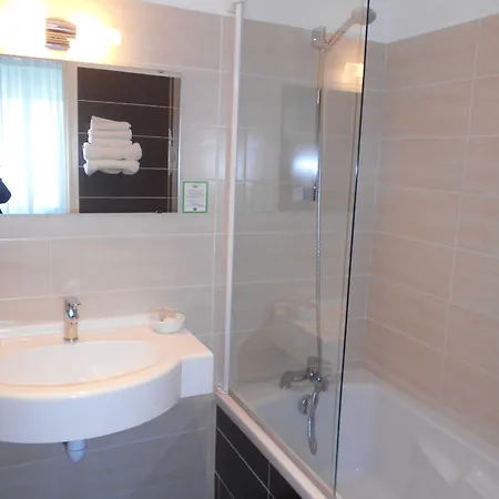 Hotel Du Louvre 3*