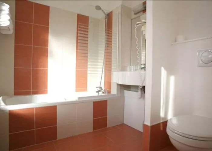 Du Louvre 3* Cherbourg-en-Cotentin