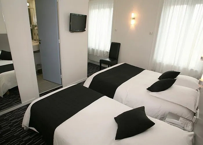 Du Louvre 3* Cherbourg-en-Cotentin