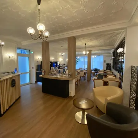 Hotel Du Louvre 3*