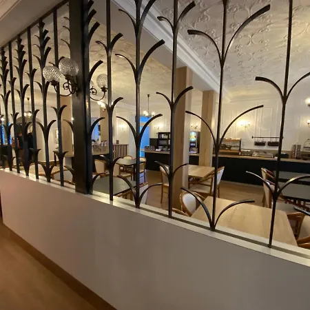 Hotel Du Louvre