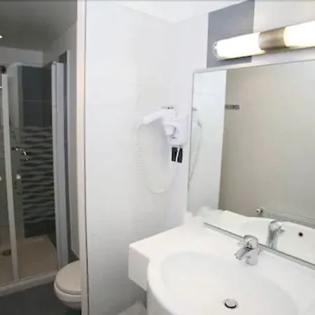 Du Louvre 3* Cherbourg-en-Cotentin