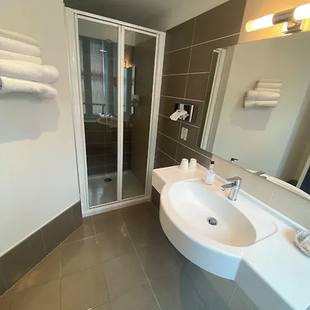 Du Louvre Hotel