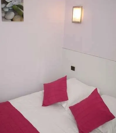 Hotel Du Louvre 3*