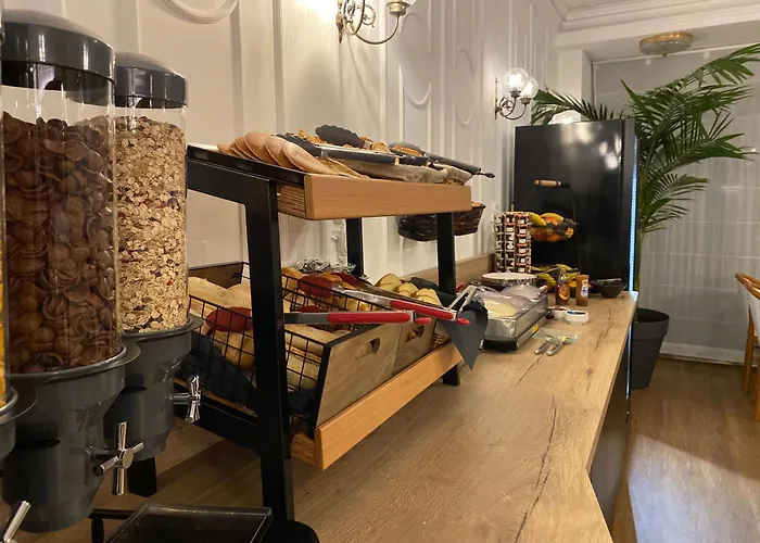 Du Louvre 3* Cherbourg-en-Cotentin